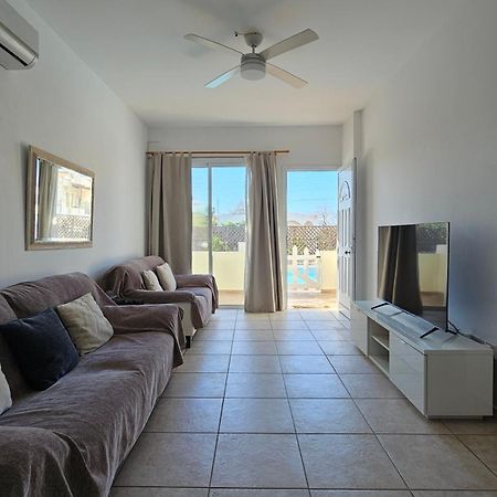Peaceful Apartment With Double Bed - Oak Breeze パ フォス エクステリア 写真