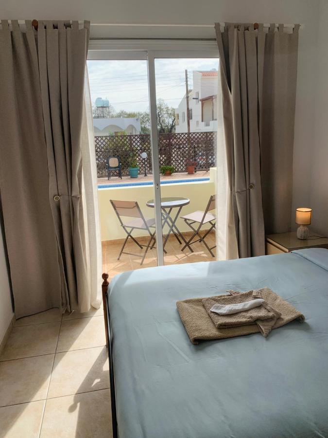 Peaceful Apartment With Double Bed - Oak Breeze パ フォス エクステリア 写真