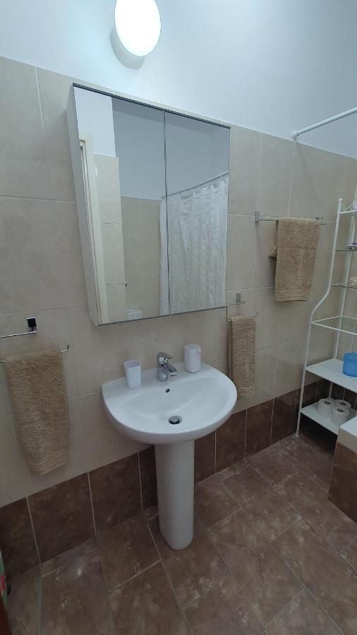 Peaceful Apartment With Double Bed - Oak Breeze パ フォス エクステリア 写真